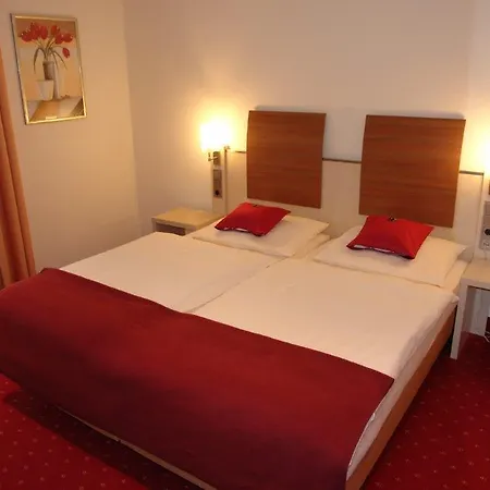 Restaurant Struemper Hof 3*